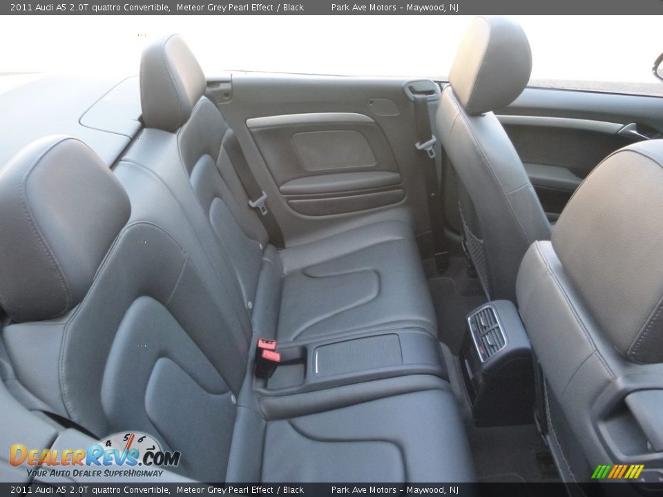 2011 Audi A5 2.0T quattro Convertible Meteor Grey Pearl Effect / Black Photo #36