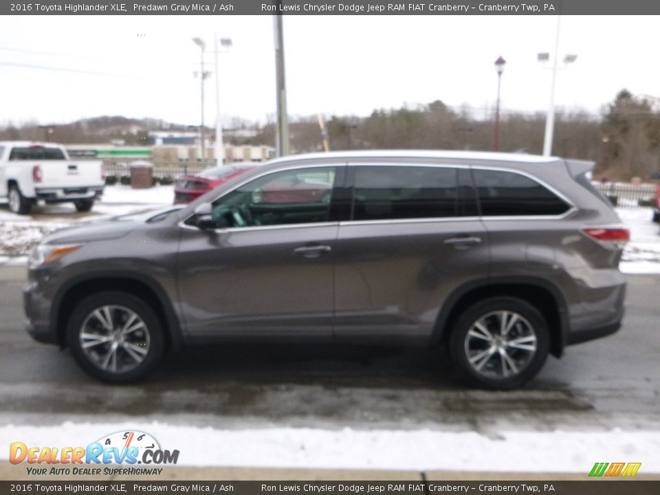 2016 Toyota Highlander XLE Predawn Gray Mica / Ash Photo #6