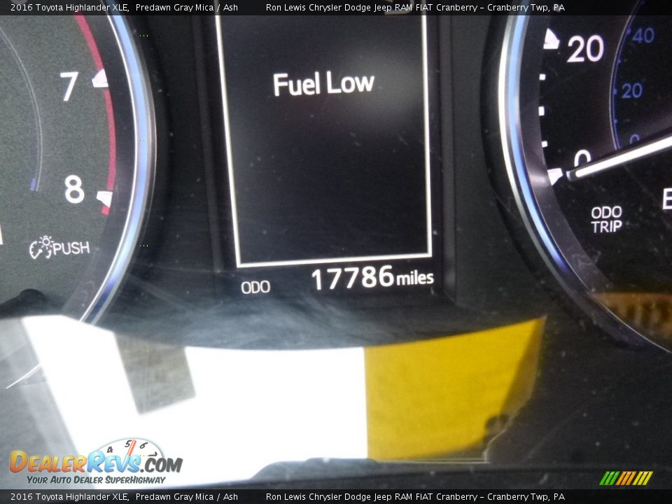 2016 Toyota Highlander XLE Predawn Gray Mica / Ash Photo #20