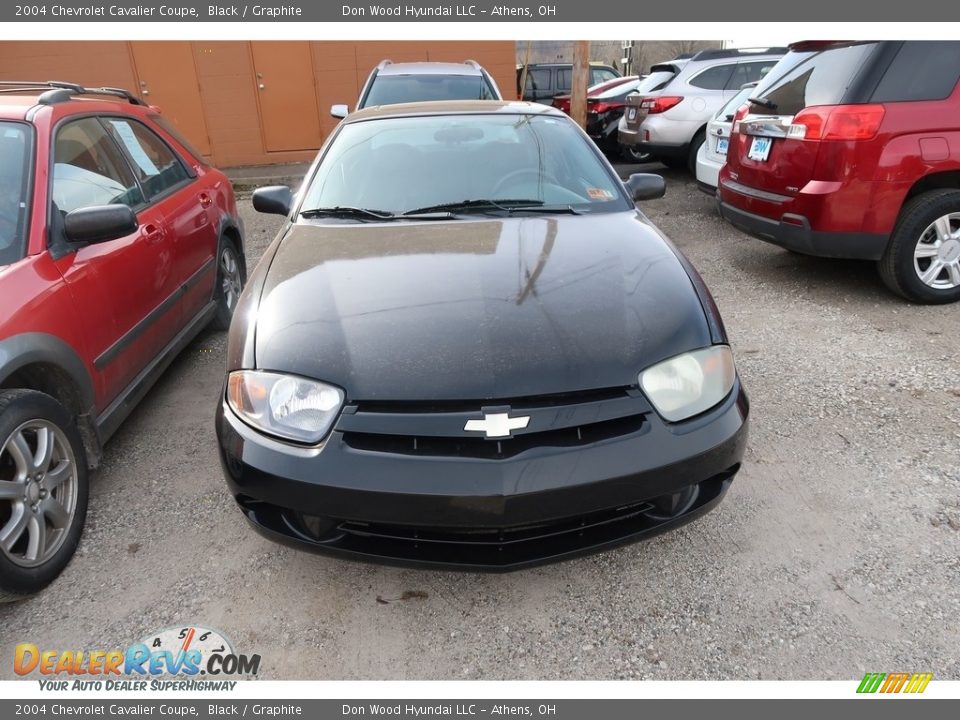 2004 Chevrolet Cavalier Coupe Black / Graphite Photo #2