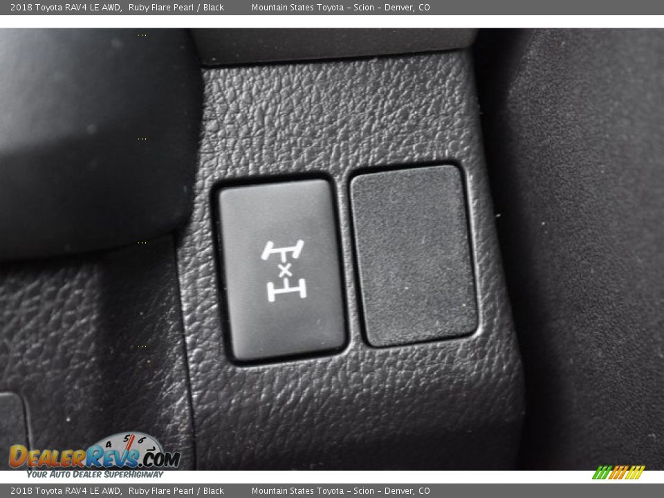 2018 Toyota RAV4 LE AWD Ruby Flare Pearl / Black Photo #32