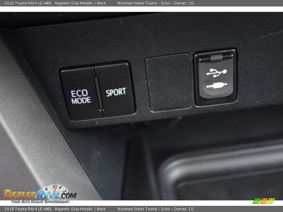2018 Toyota RAV4 LE AWD Magnetic Gray Metallic / Black Photo #30