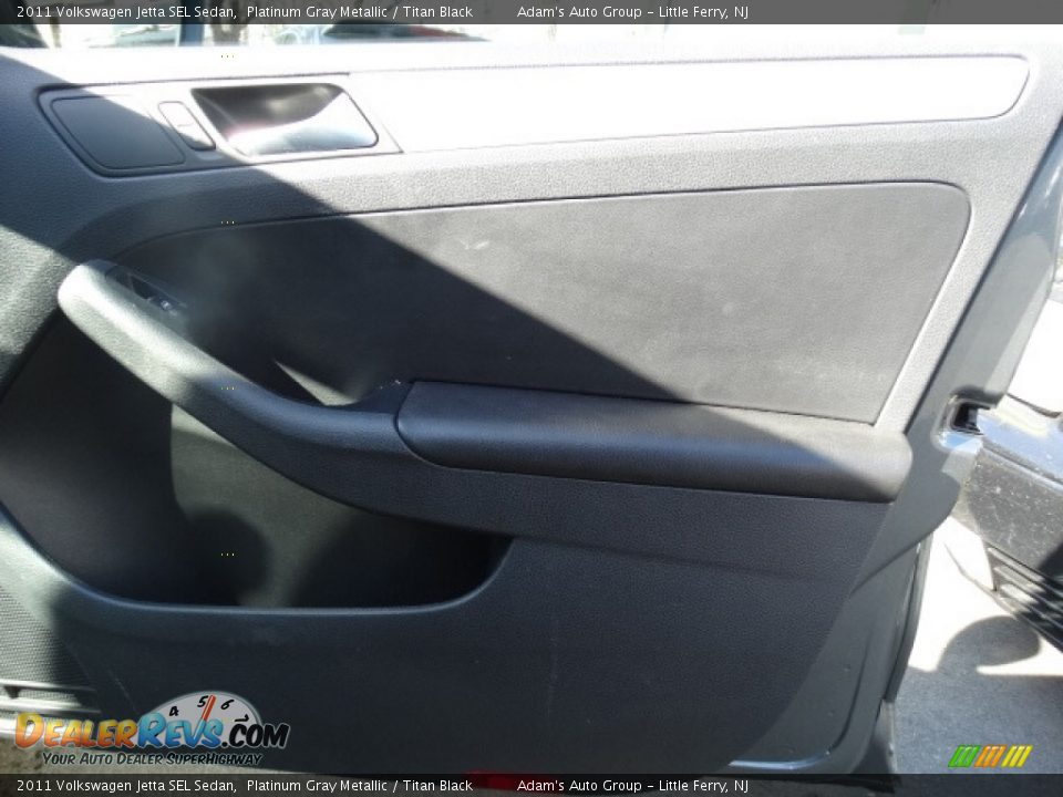 2011 Volkswagen Jetta SEL Sedan Platinum Gray Metallic / Titan Black Photo #17