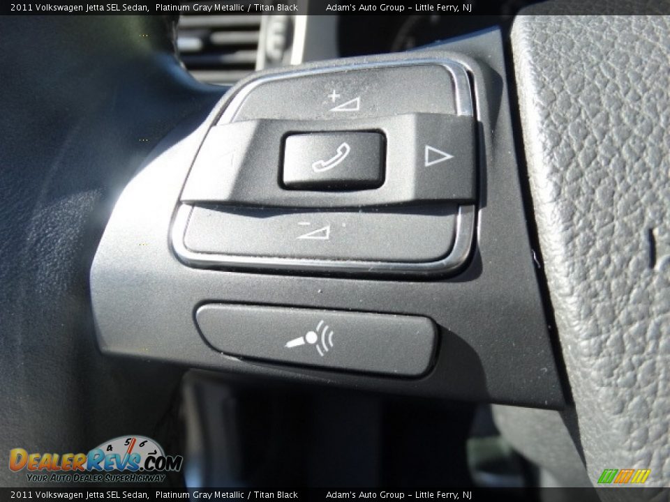 2011 Volkswagen Jetta SEL Sedan Platinum Gray Metallic / Titan Black Photo #23