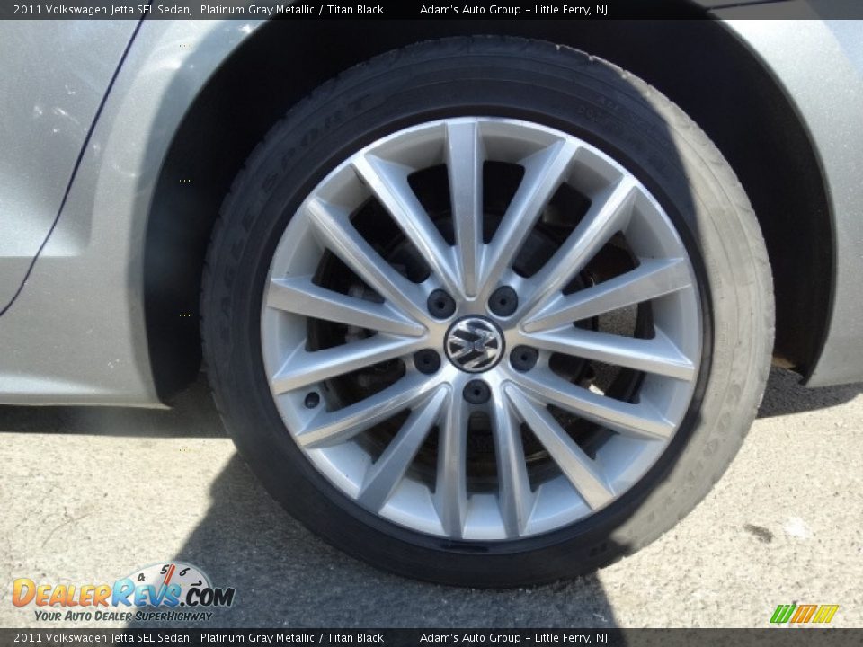 2011 Volkswagen Jetta SEL Sedan Platinum Gray Metallic / Titan Black Photo #32