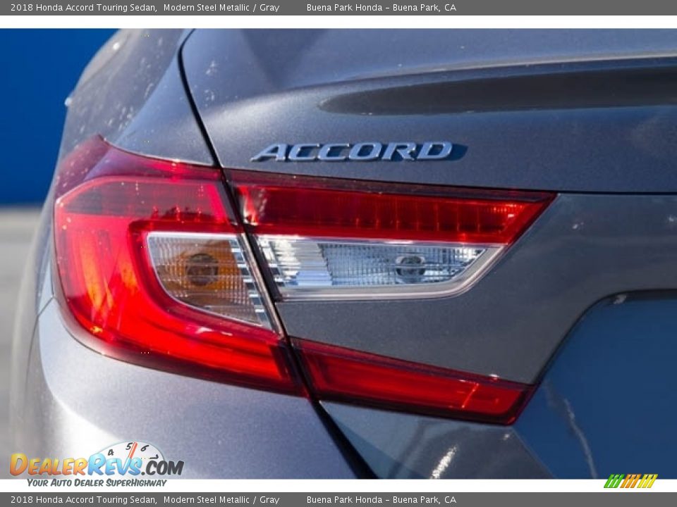 2018 Honda Accord Touring Sedan Modern Steel Metallic / Gray Photo #7