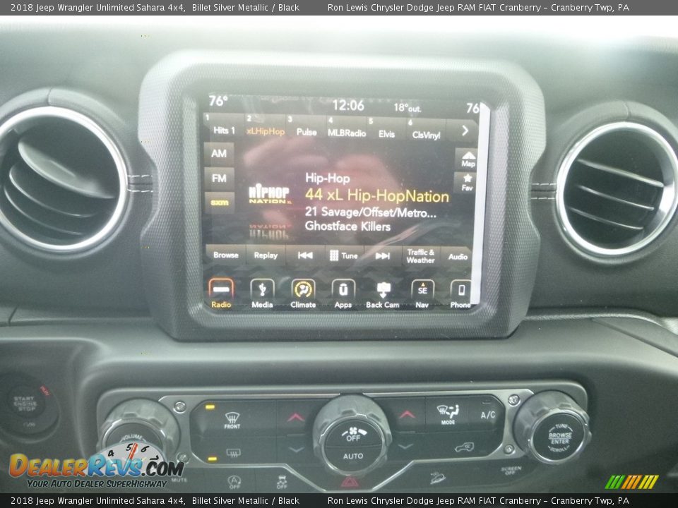 2018 Jeep Wrangler Unlimited Sahara 4x4 Billet Silver Metallic / Black Photo #16