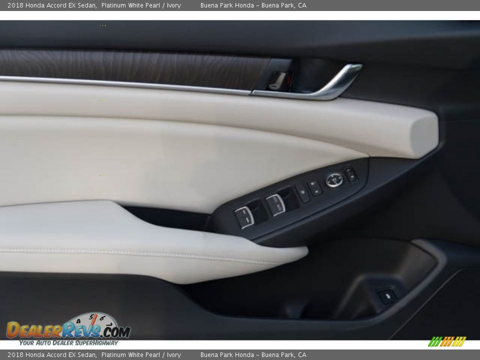 2018 Honda Accord EX Sedan Platinum White Pearl / Ivory Photo #16