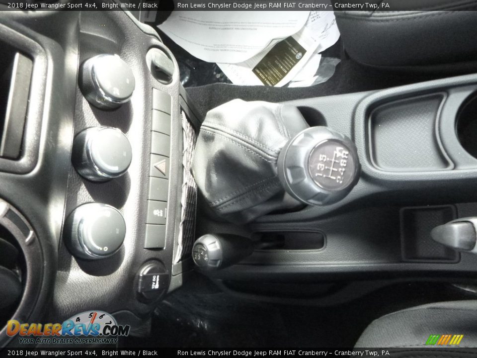 2018 Jeep Wrangler Sport 4x4 Bright White / Black Photo #19