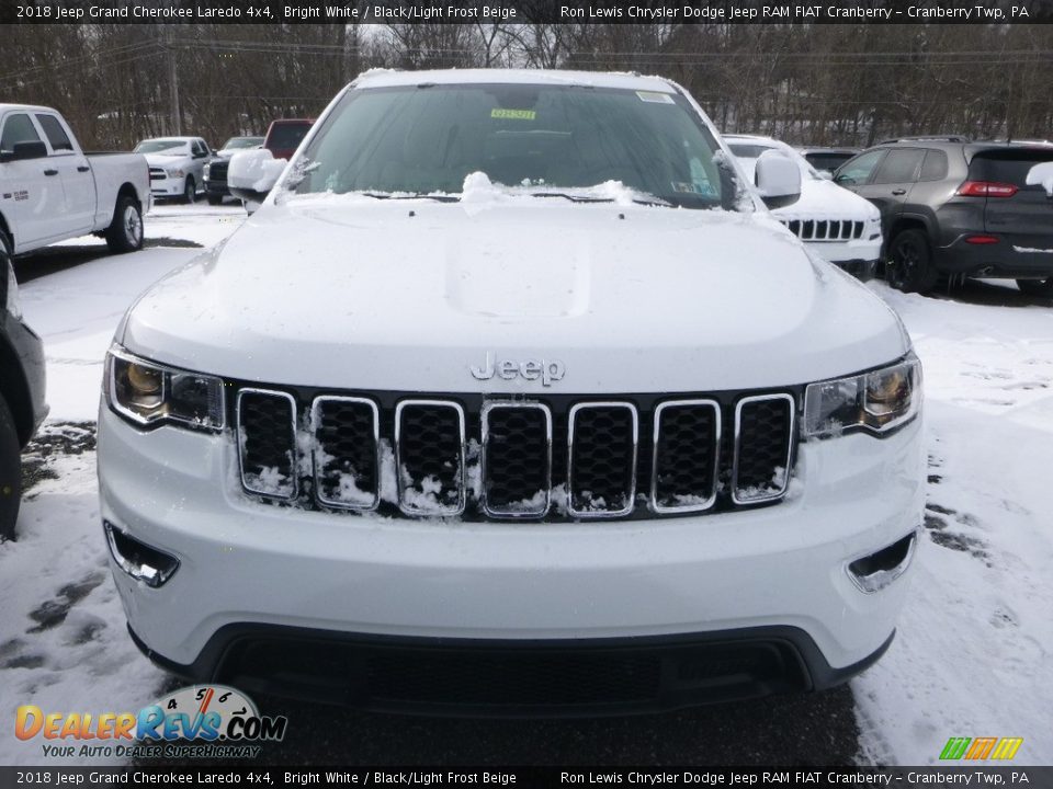 2018 Jeep Grand Cherokee Laredo 4x4 Bright White / Black/Light Frost Beige Photo #7