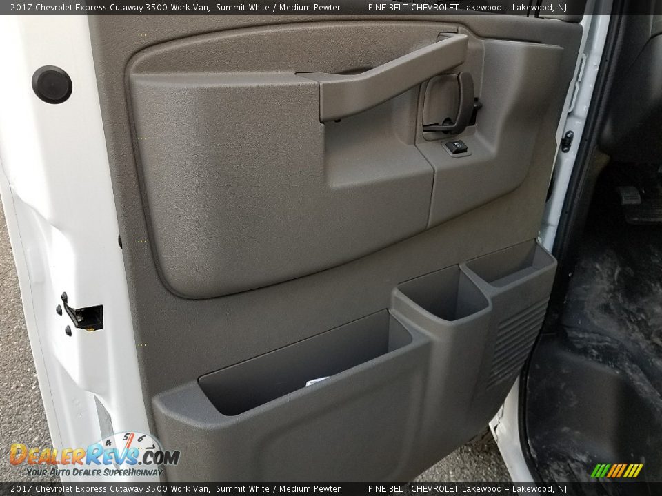 2017 Chevrolet Express Cutaway 3500 Work Van Summit White / Medium Pewter Photo #7