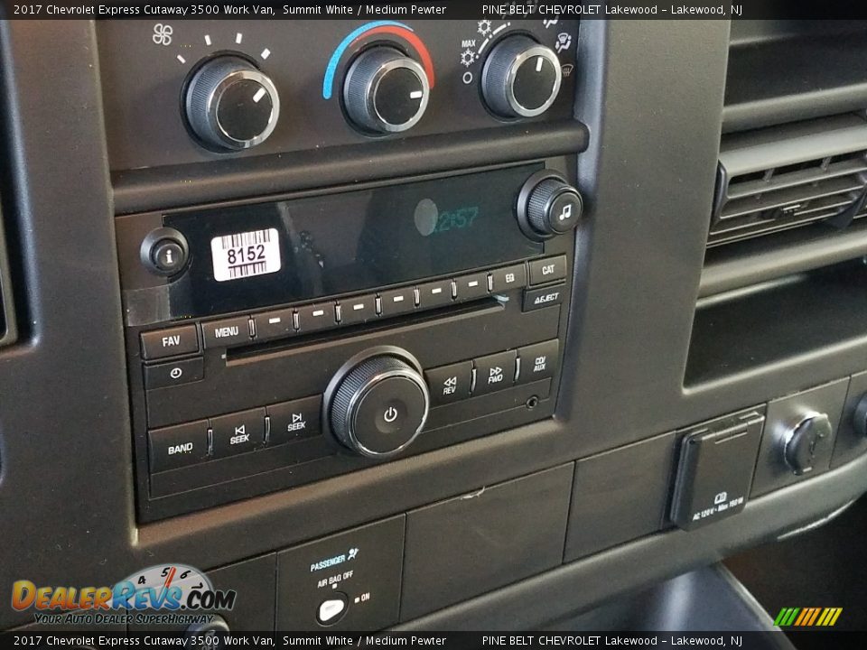 2017 Chevrolet Express Cutaway 3500 Work Van Summit White / Medium Pewter Photo #9