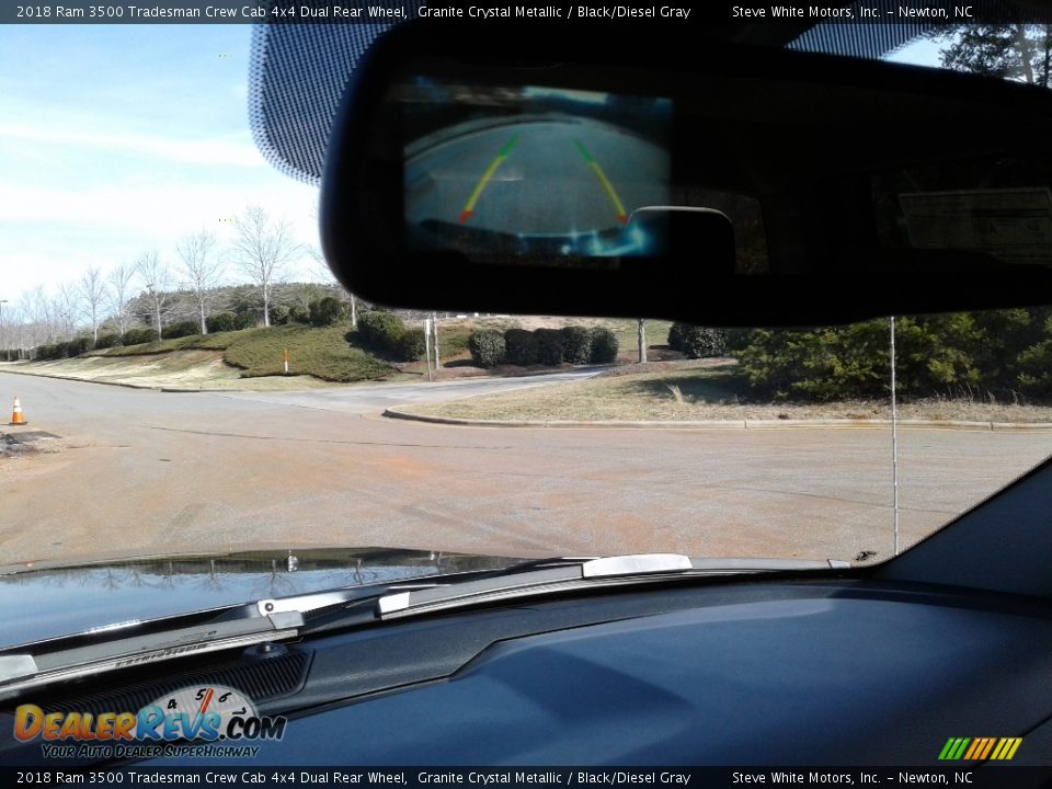 2018 Ram 3500 Tradesman Crew Cab 4x4 Dual Rear Wheel Granite Crystal Metallic / Black/Diesel Gray Photo #24