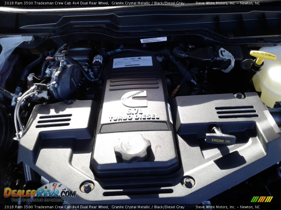 2018 Ram 3500 Tradesman Crew Cab 4x4 Dual Rear Wheel Granite Crystal Metallic / Black/Diesel Gray Photo #26