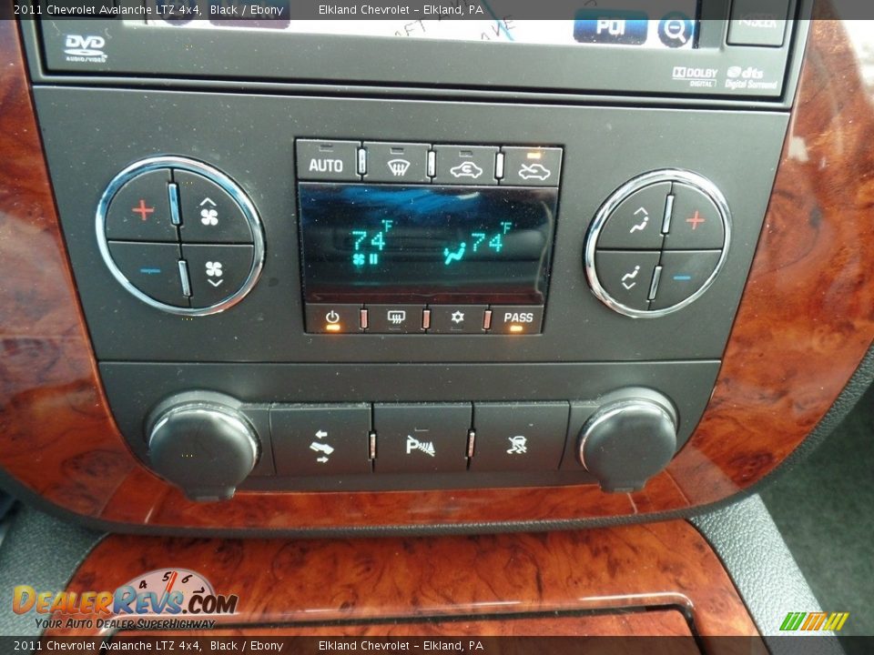 2011 Chevrolet Avalanche LTZ 4x4 Black / Ebony Photo #30