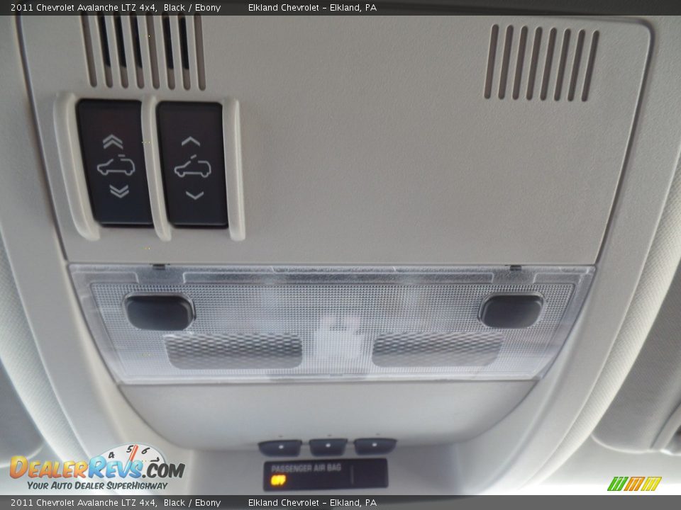 2011 Chevrolet Avalanche LTZ 4x4 Black / Ebony Photo #35