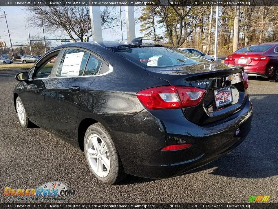 2018 Chevrolet Cruze LT Mosaic Black Metallic / Dark Atmosphere/Medium Atmosphere Photo #4