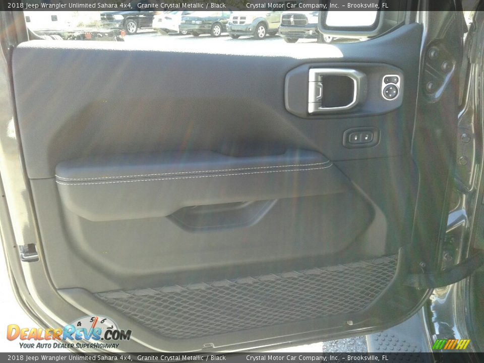 2018 Jeep Wrangler Unlimited Sahara 4x4 Granite Crystal Metallic / Black Photo #17