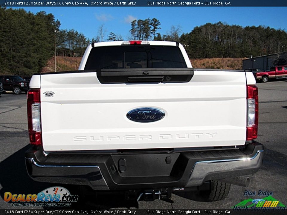 2018 Ford F250 Super Duty STX Crew Cab 4x4 Oxford White / Earth Gray Photo #4
