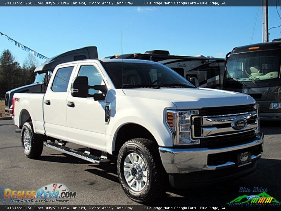 2018 Ford F250 Super Duty STX Crew Cab 4x4 Oxford White / Earth Gray Photo #7