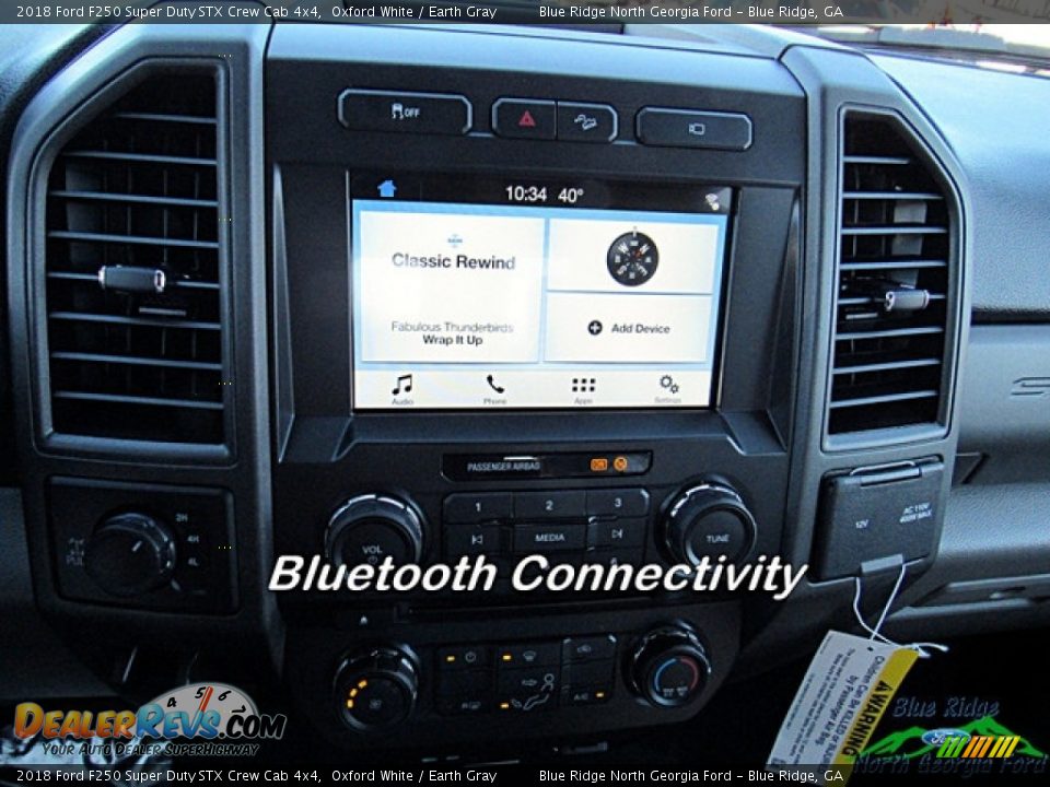 2018 Ford F250 Super Duty STX Crew Cab 4x4 Oxford White / Earth Gray Photo #16