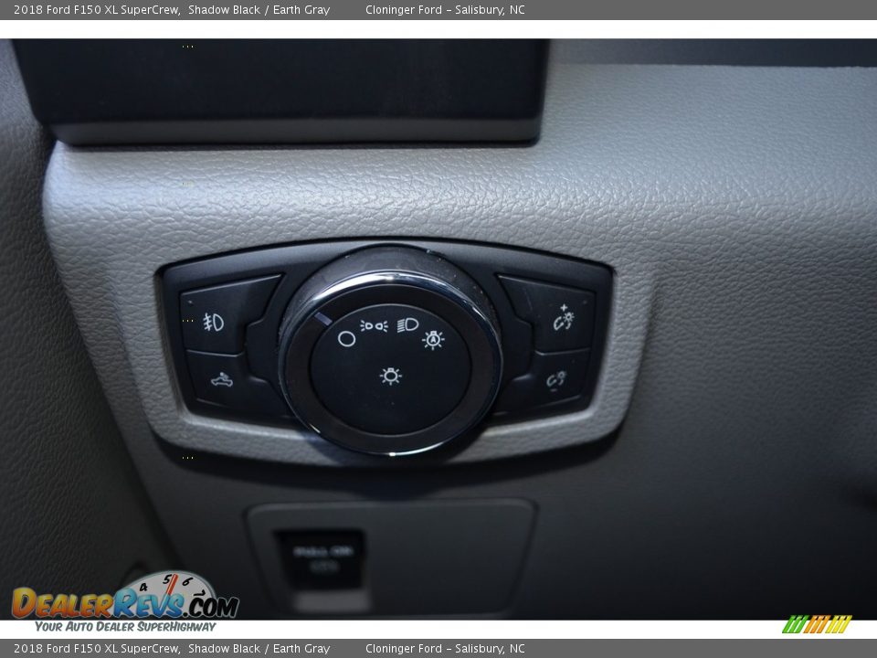 2018 Ford F150 XL SuperCrew Shadow Black / Earth Gray Photo #17
