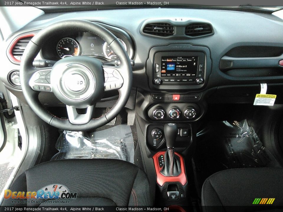 2017 Jeep Renegade Trailhawk 4x4 Alpine White / Black Photo #6