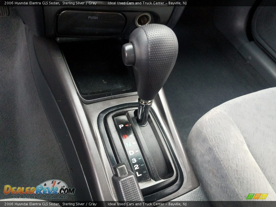 2006 Hyundai Elantra GLS Sedan Sterling Silver / Gray Photo #16