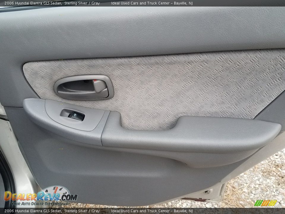 2006 Hyundai Elantra GLS Sedan Sterling Silver / Gray Photo #19