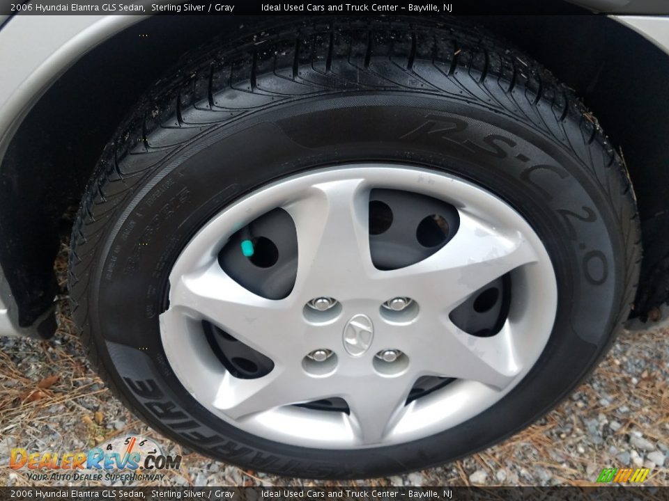 2006 Hyundai Elantra GLS Sedan Sterling Silver / Gray Photo #26