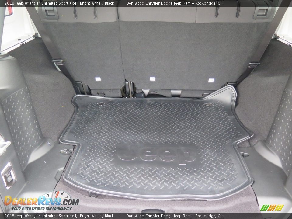 2018 Jeep Wrangler Unlimited Sport 4x4 Bright White / Black Photo #21