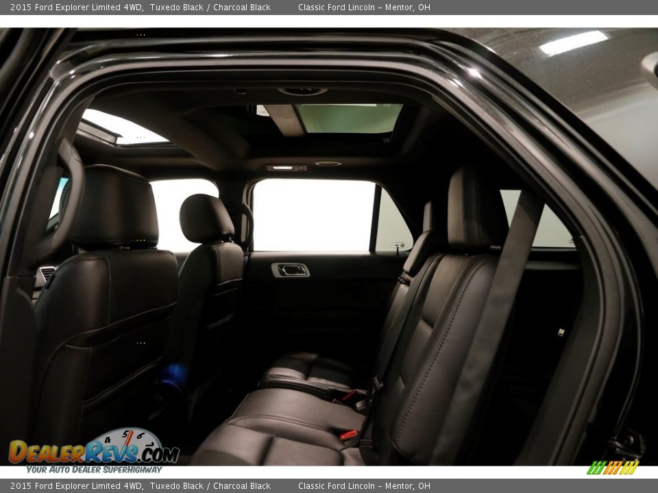 2015 Ford Explorer Limited 4WD Tuxedo Black / Charcoal Black Photo #23