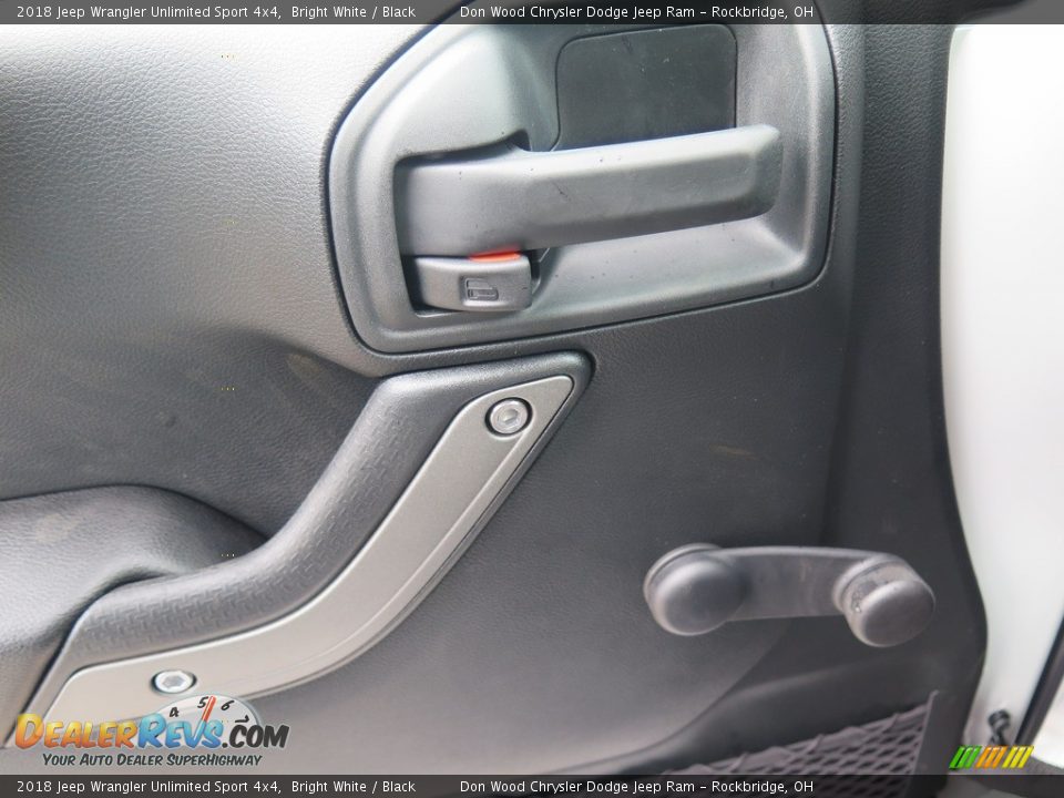 2018 Jeep Wrangler Unlimited Sport 4x4 Bright White / Black Photo #29
