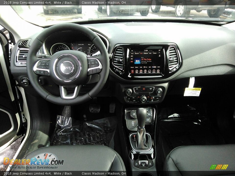 2018 Jeep Compass Limited 4x4 White / Black Photo #8