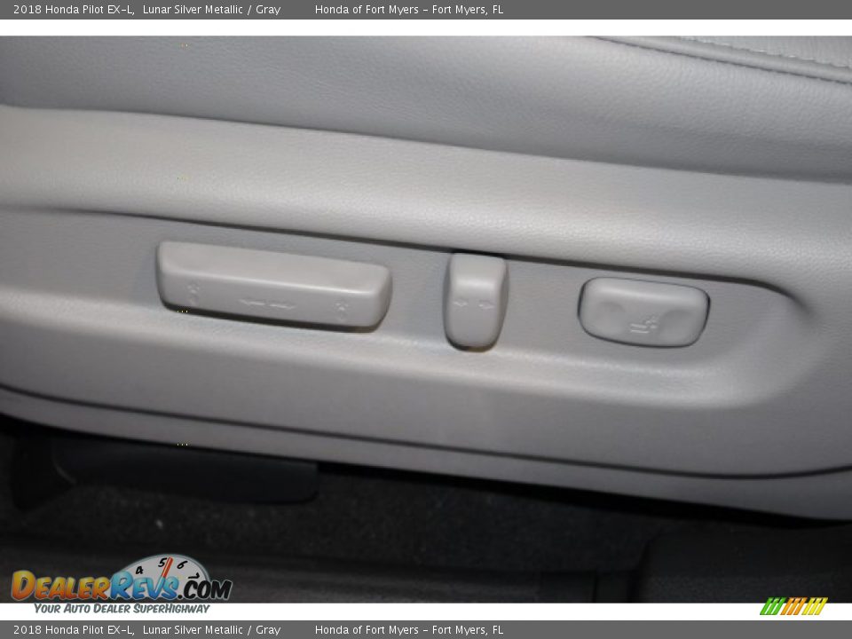 2018 Honda Pilot EX-L Lunar Silver Metallic / Gray Photo #17