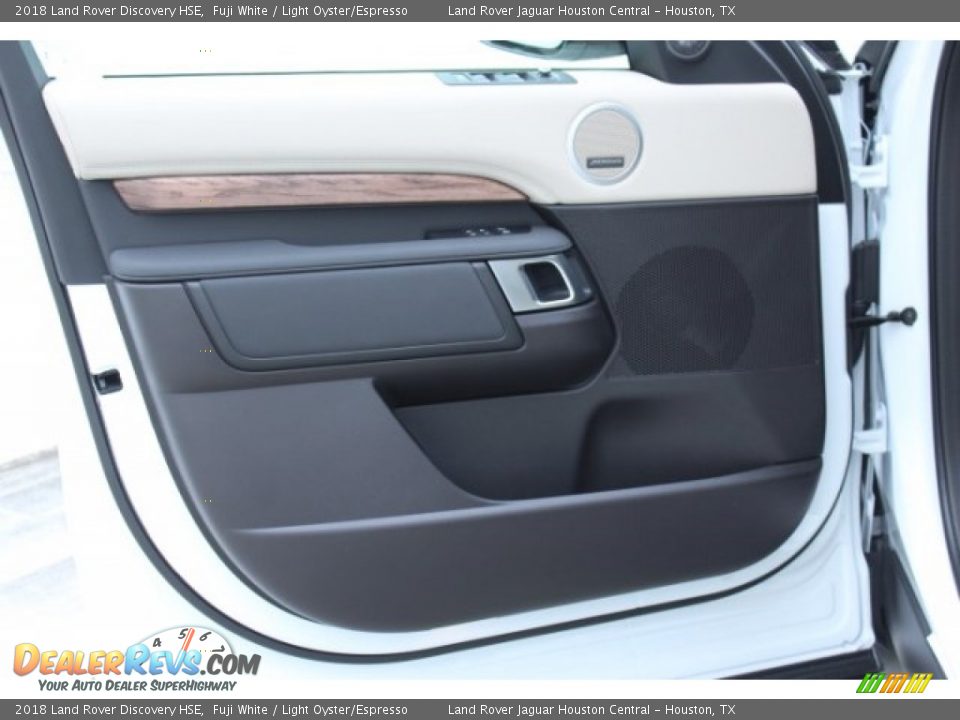 2018 Land Rover Discovery HSE Fuji White / Light Oyster/Espresso Photo #12