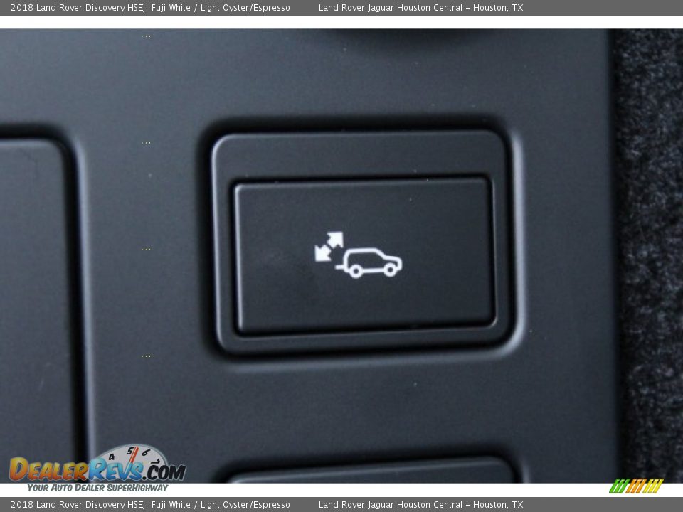 2018 Land Rover Discovery HSE Fuji White / Light Oyster/Espresso Photo #32
