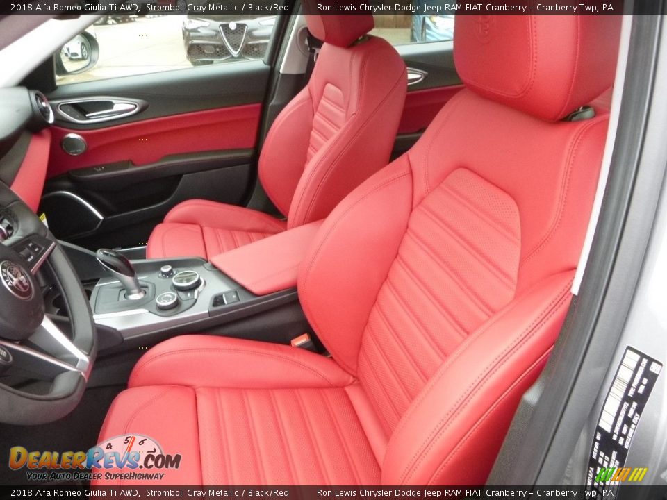 2018 Alfa Romeo Giulia Ti AWD Stromboli Gray Metallic / Black/Red Photo #20