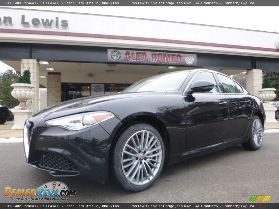 2018 Alfa Romeo Giulia Ti AWD Vulcano Black Metallic / Black/Tan Photo #2