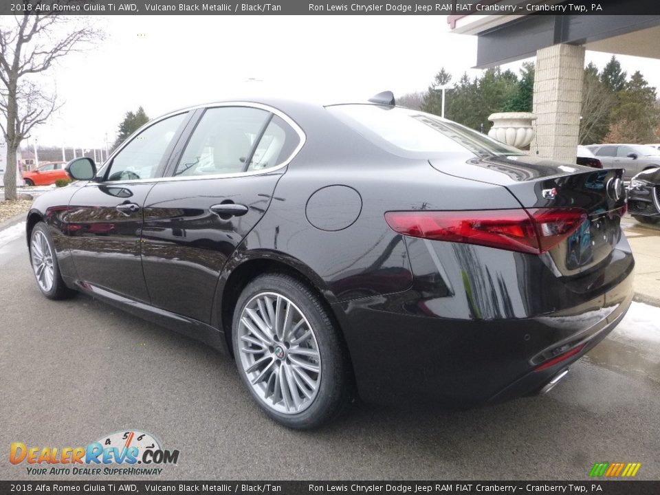 2018 Alfa Romeo Giulia Ti AWD Vulcano Black Metallic / Black/Tan Photo #4