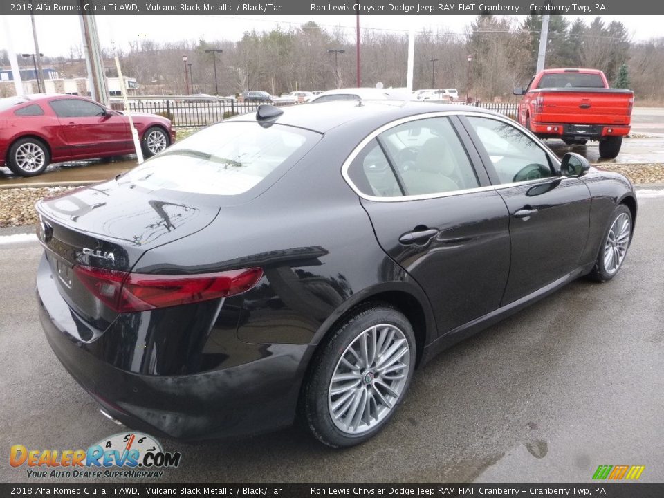 2018 Alfa Romeo Giulia Ti AWD Vulcano Black Metallic / Black/Tan Photo #6