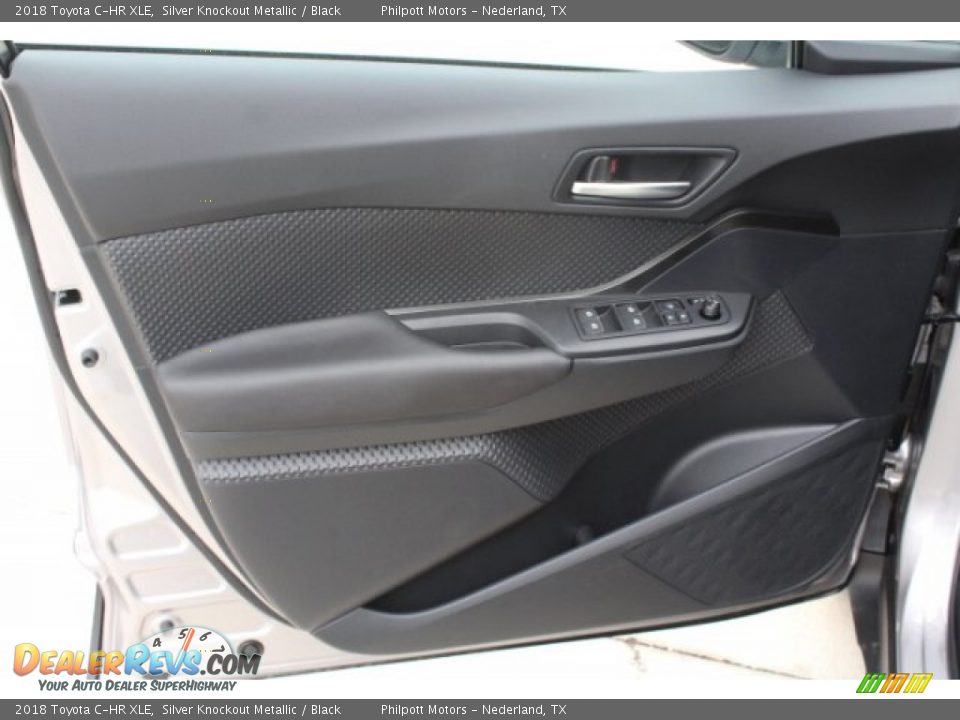 2018 Toyota C-HR XLE Silver Knockout Metallic / Black Photo #12