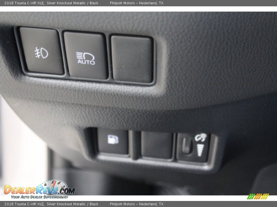 2018 Toyota C-HR XLE Silver Knockout Metallic / Black Photo #22