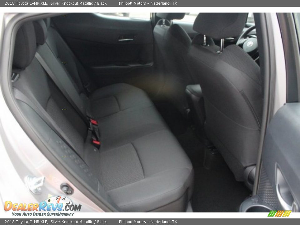 2018 Toyota C-HR XLE Silver Knockout Metallic / Black Photo #29