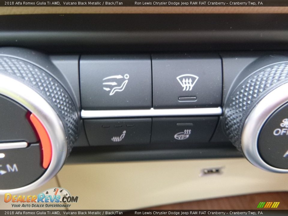 2018 Alfa Romeo Giulia Ti AWD Vulcano Black Metallic / Black/Tan Photo #25