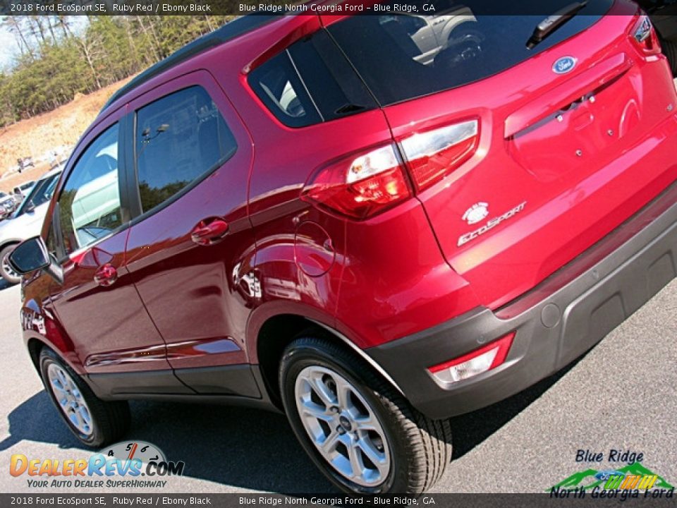 2018 Ford EcoSport SE Ruby Red / Ebony Black Photo #34