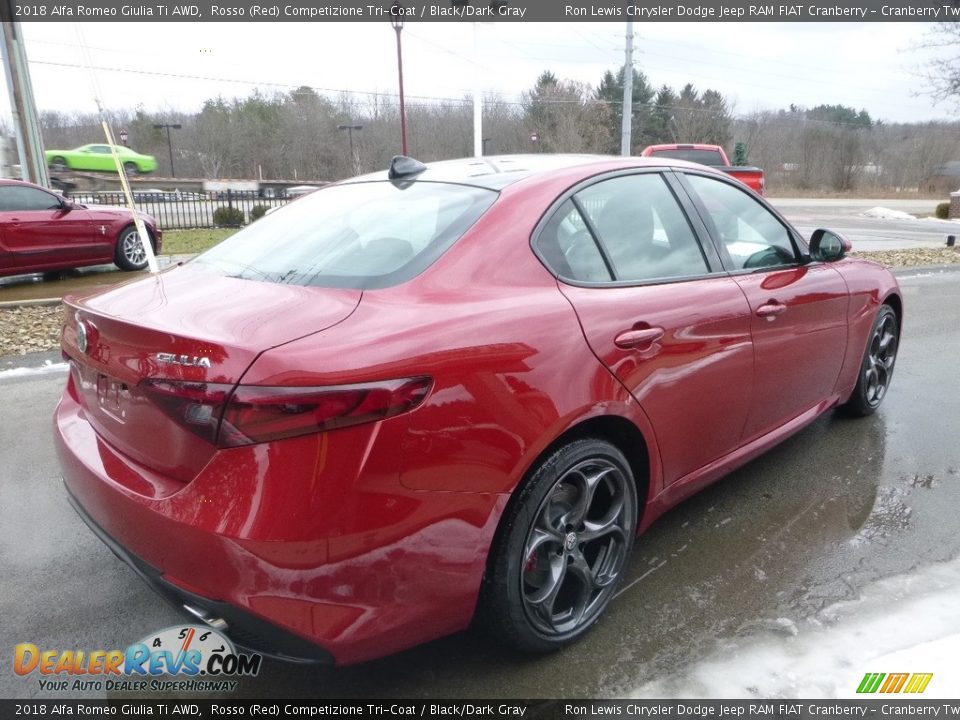 2018 Alfa Romeo Giulia Ti AWD Rosso (Red) Competizione Tri-Coat / Black/Dark Gray Photo #7