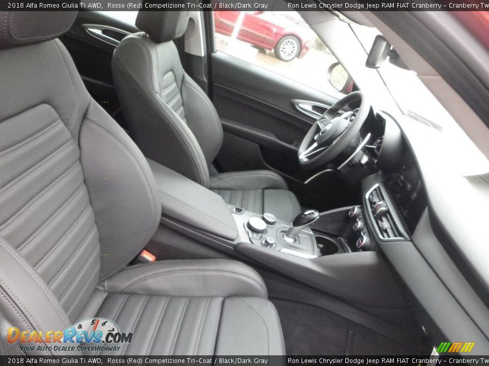 2018 Alfa Romeo Giulia Ti AWD Rosso (Red) Competizione Tri-Coat / Black/Dark Gray Photo #14