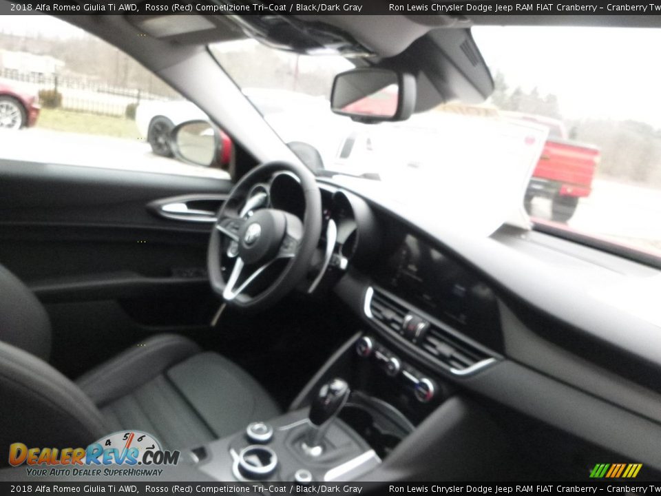 2018 Alfa Romeo Giulia Ti AWD Rosso (Red) Competizione Tri-Coat / Black/Dark Gray Photo #15