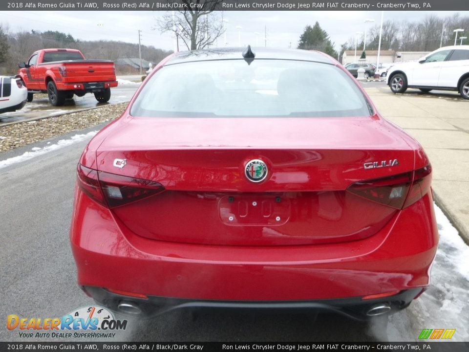 2018 Alfa Romeo Giulia Ti AWD Rosso (Red) Alfa / Black/Dark Gray Photo #6